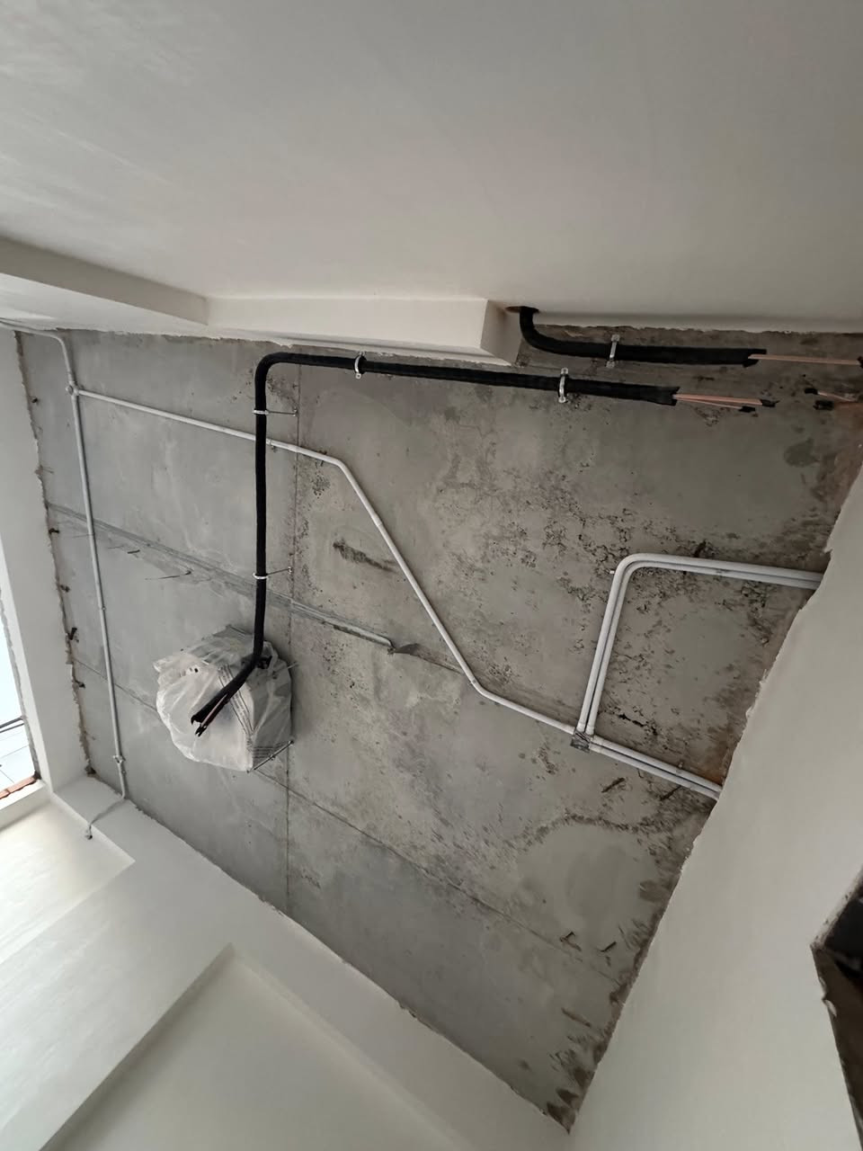 قسم المشاريع :
 
الموقع : بغداد
النظام  : Mini Vrf
اسم المشروع : مجمع شركة سند المستقبل 

بالتعاون مع شركة ( الثقة الدولية) تنفيذ مشروع ( بناية سند المستقبل A5 )في محافظة بغداد بأجهزة تبريد نوع  (AUX VRF) 

اختيارك لنظام التبريد المركزي VRF سيضمن لك  نجاحك في تحقيق بناية اجمل وبشكل متحضر فلا يغير بشكل البناية الخارجي

📱للاستفسار :***********
📍او زورو موقعنا في بغداد حي الجامعة نفق الشرطة 
#HVAC
#VRF
#VRV
#انضمةالتبريدالمركزي
