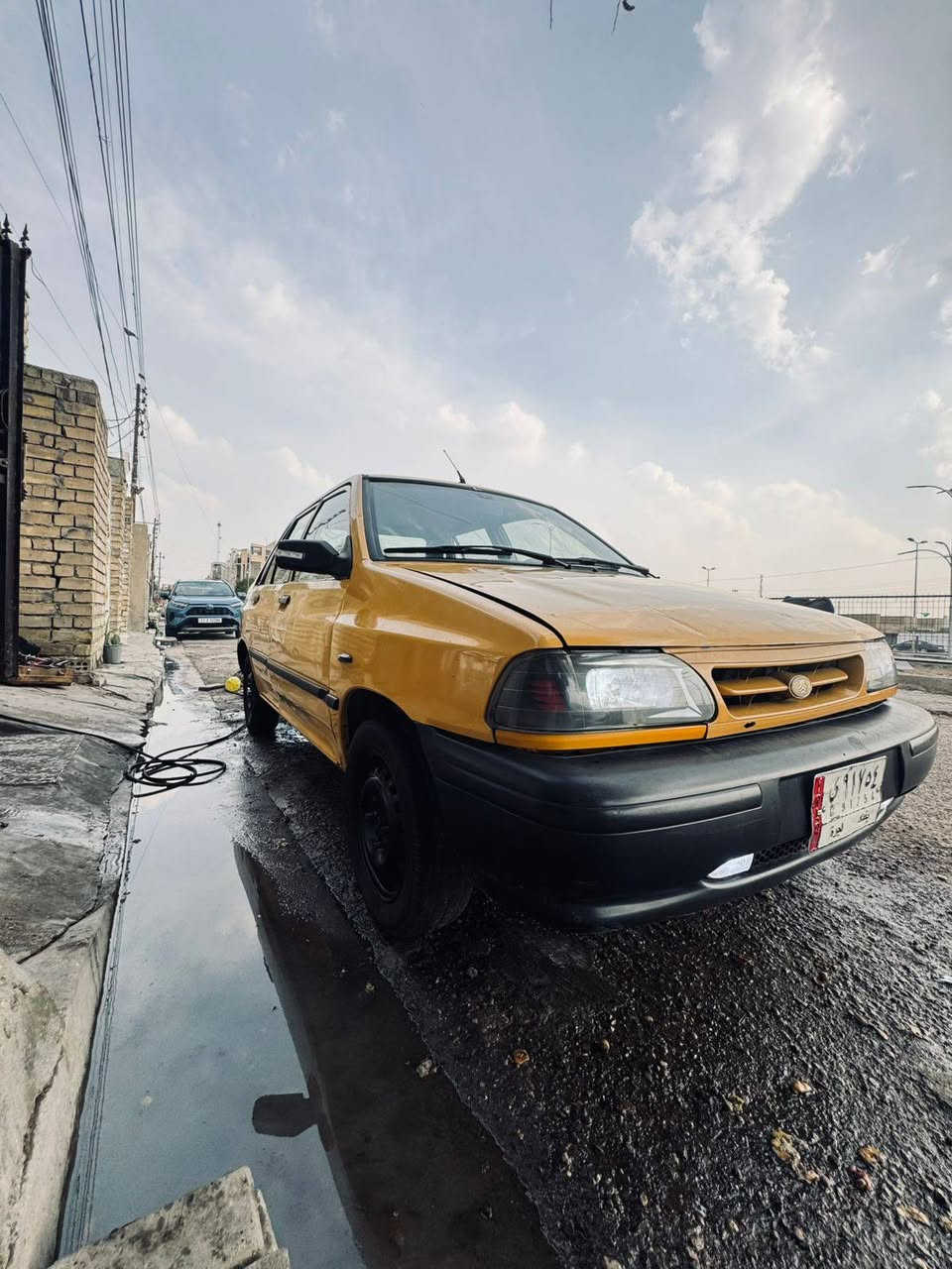 سلام عليكم سايبه للبيع 2013 نضيفه جاهزه خير من الله مكاني البياع  سعر 25 وبيه مجال بسيط  رقم  ***********
