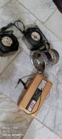 سماعات امريكيه مع جهاز شرط الشغل السعر 125مكان بغداد الحسينيه 07706299...