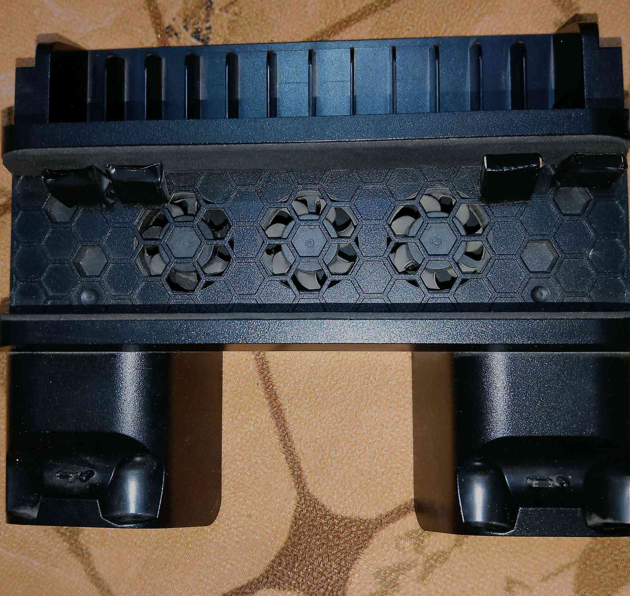 السلام عليكم 
بلي 4 مهكر نضام 9.00
ذاكره 1 تيره 
الملحقات 
يو بي اس
هارد 500 ك
ستان تبريد 
2 جوستك 
مكاني كربلاء 
سعر 350 قفل
***********
