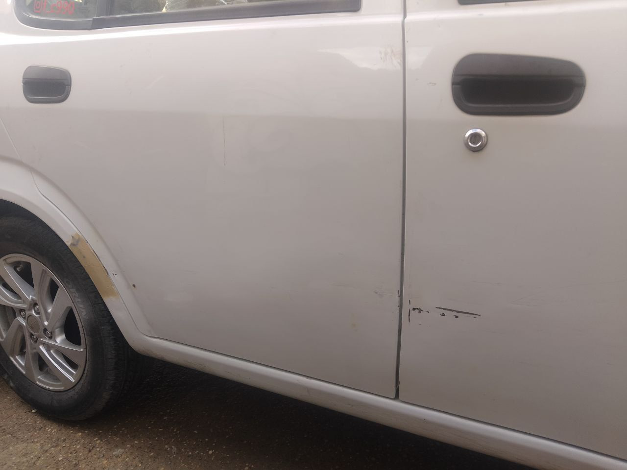 ساينا موديل 2020
 رقم نينوى رقم اجنبي سنويه 29
صبغ دوسات بيها مكانات بارد محرك كير شرط سياره جاهزه ماينقصها شي السياره ماشيه 66
مكان السياره موصل الأيسر 
السعر 62
وبيها مجال
***********
