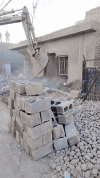 تفليش البيوت القديمة والمحلات وقطع البيوت ورفع الانقاض وتعديل الأرضية بموادها يعني ماأخذ فلوس بس المواد واسويلهيا كاع في كافة مناطق ديالى للتواصل ع الرقم . ***********
