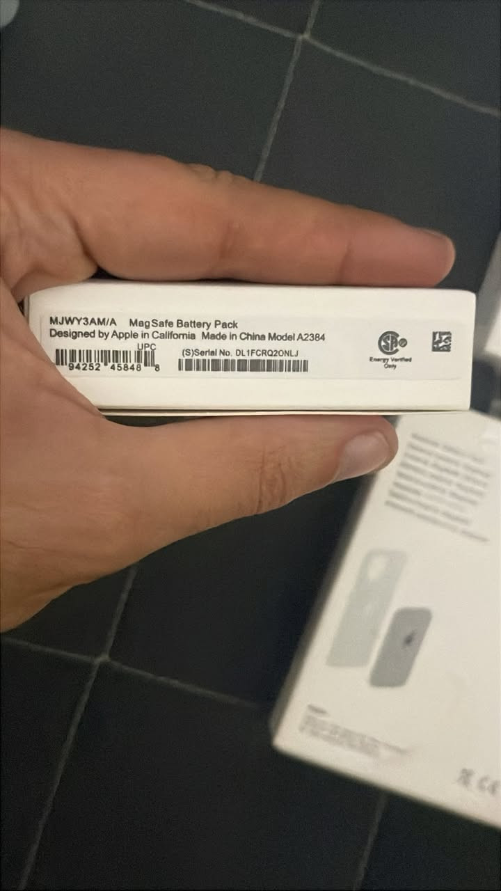 يالله. باوربانكات ابل ماك سيف طلعت ب امزون كلهن كبس اصلي عادي ما اعرف كدامك ال صور.بس فتحت واحد منهن شغال و ما بيها شيء الحمدالله سعر قطعه ٢٠ الف و اذا شلع كلهن واحد ياخذها غير سعر


**إذا كنت صاحب هذا الإعلان وتريد حذفه لأي سبب، رجاءا أرسل رسالة إلى الدعم الفني**
