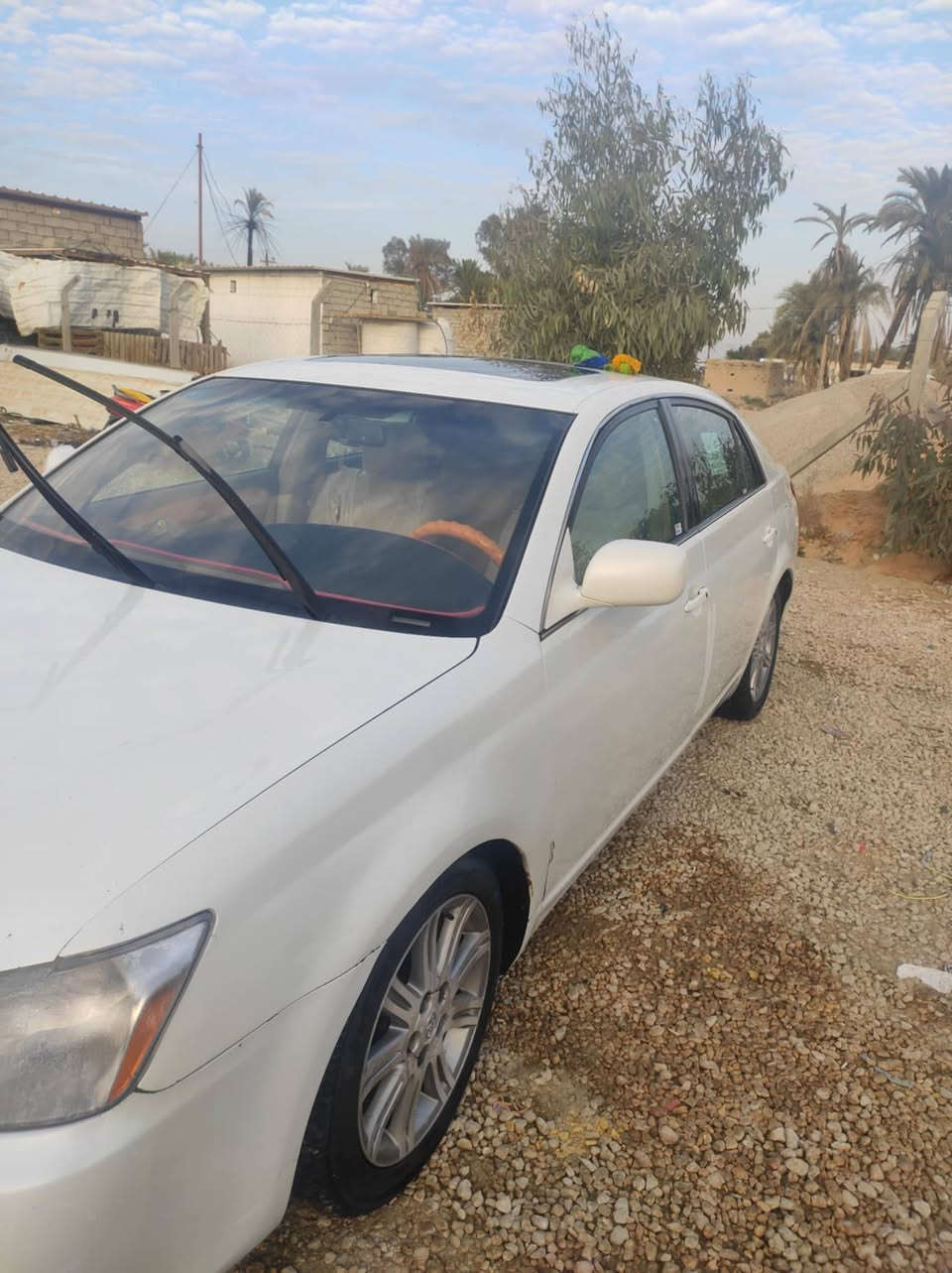 سلام عليكم    افلون 2007   لمتد فول مواصفات رقم بغداد مكينه جديده.  بيها جاملغ  امامي جهه السايق     الباقي كفاله  حداديه نص عمر   سعرهاا 115وبيها مجال لطيبين  مكانها الديوانية  
***********
