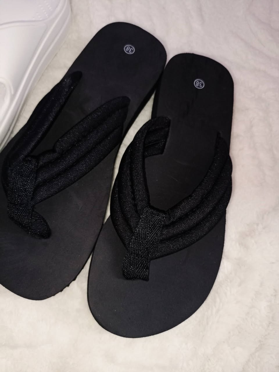 قمر ستور يرحب بكم 💗🎀
مجموعة سليبرات نسائية جميعها قياس 38 
القطعة الواحدة بـ 5 الف 
توصيل 5 الف


**إذا كنت صاحب هذا الإعلان وتريد حذفه لأي سبب، رجاءا أرسل رسالة إلى الدعم الفني**