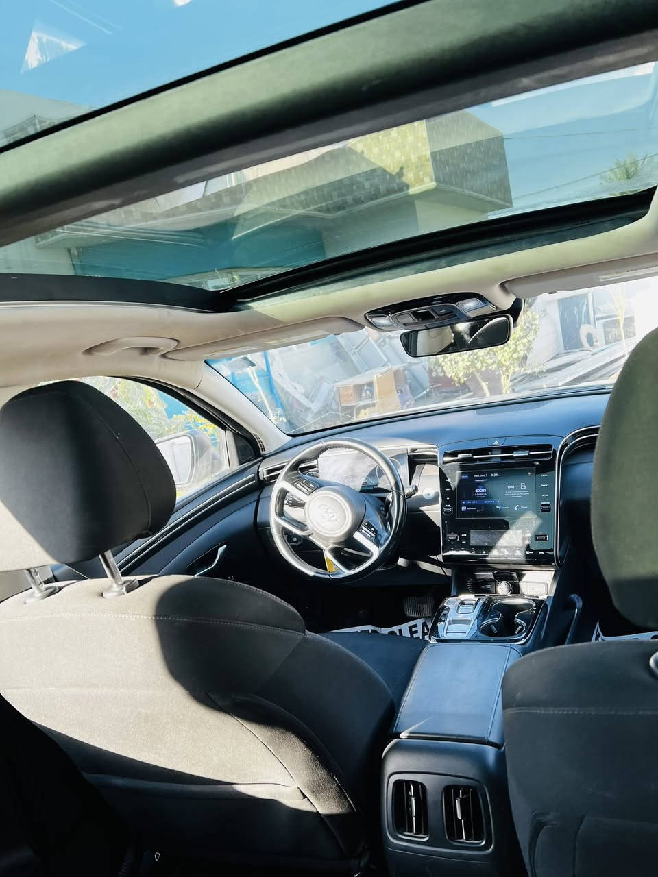 توكسان 2022
سياره هايبرد فول موصفات 
سياره بيها كلير  وحادث بل مقدم 
بغداد رقمً جديد 
السعر 160$
***********
***********
