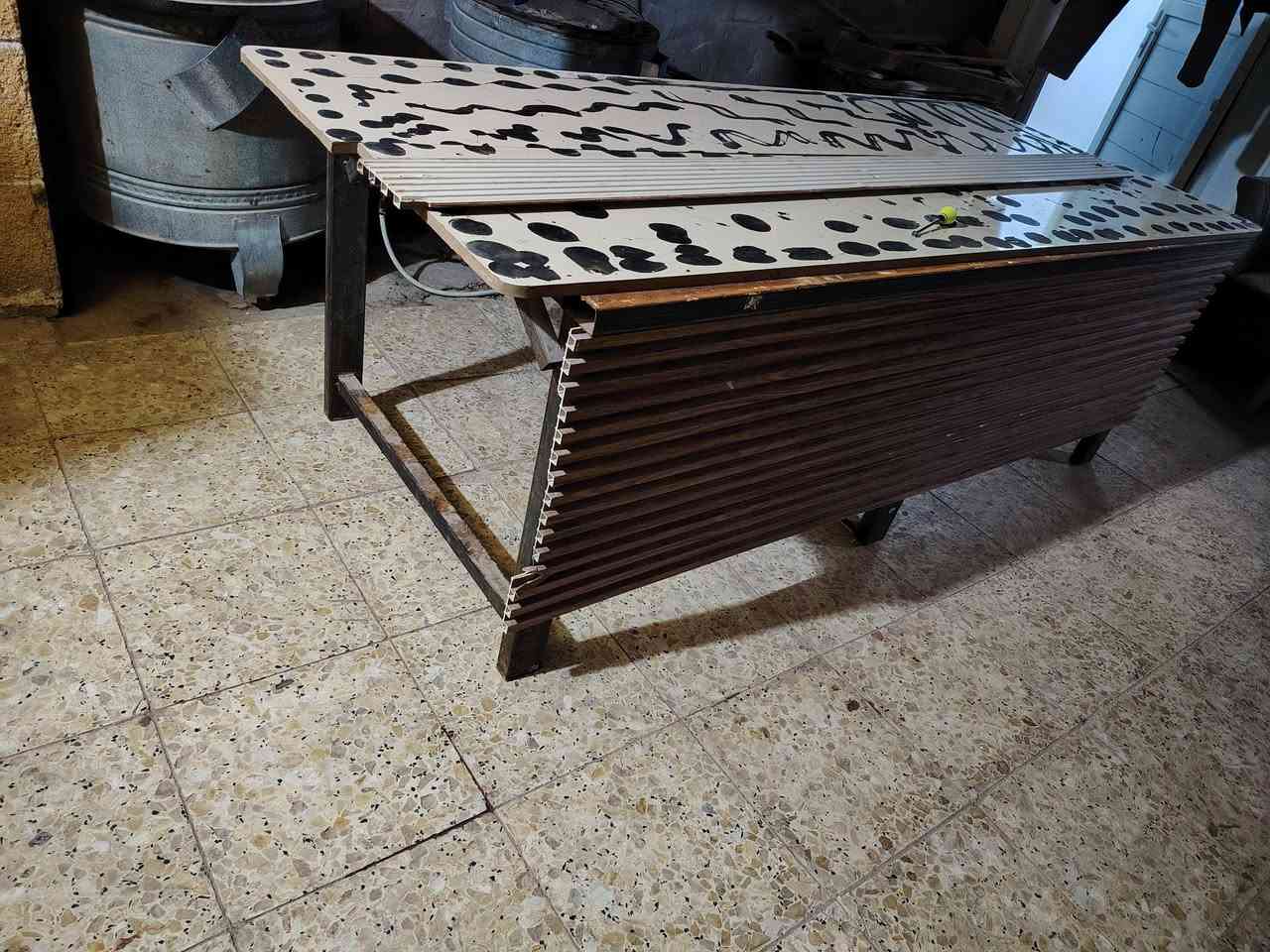 ميز حديد مترين الطول والعرض متر تفصال للبيع ٥٠الف


**إذا كنت صاحب هذا الإعلان وتريد حذفه لأي سبب، رجاءا أرسل رسالة إلى الدعم الفني**