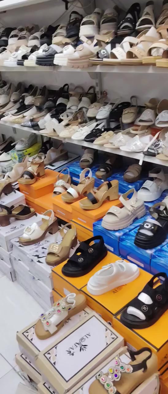 فيديو عل ماشي 😆
الجراكز النسائية لاحذيه الصيفيه متوفره موديلاتها و الاوان كامله وشرط جميع القياسات وخفيف وطبي بسعر 10.000الف فقط


**إذا كنت صاحب هذا الإعلان وتريد حذفه لأي سبب، رجاءا أرسل رسالة إلى الدعم الفني**