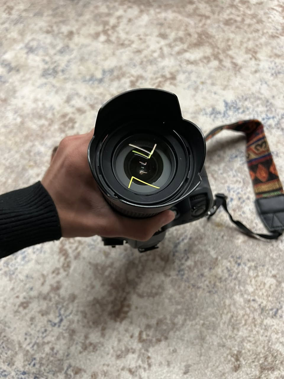 كامرة نيكون 7200كامرة نضيفة الى درجة نضافة فوك ال90‎%‎ شتر 22الف عدسة 24_105 (اوتو فوكس )مع حزام وكفر جلاتين هدية 
السعر 700وبيها مجال بسيط اتصل وبيك خير وتدلل 🤎✨
***********
