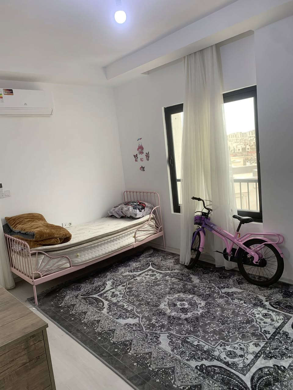 شقة غرفتين وصاله موثث كامل للايجار  في مجمع باك لاند خلف مدينه العاب.🎡
ايجار ٥٠٠ دولار
***********📞
***********📞
