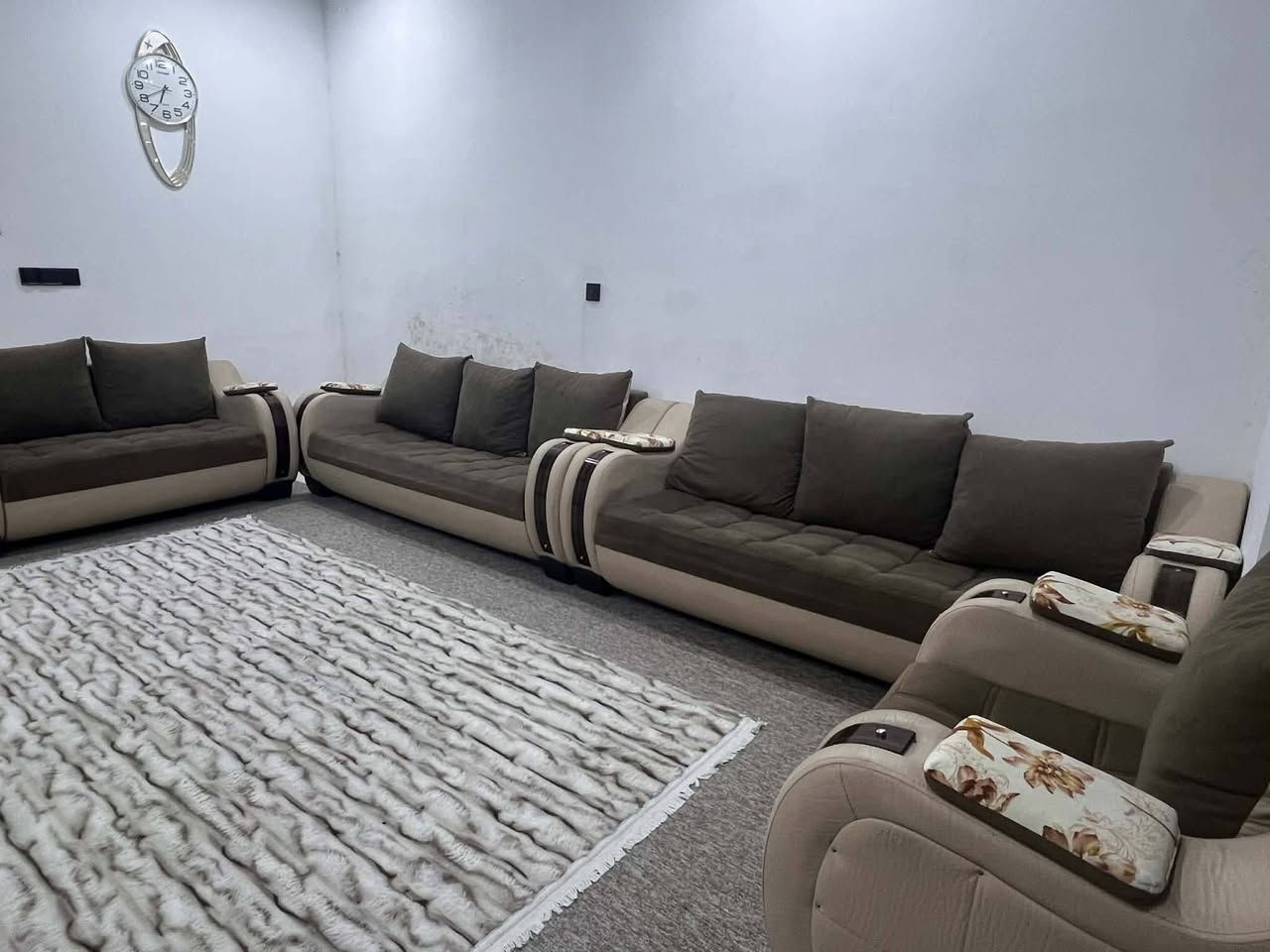 تخم ديوان ابوالعشرة نفرات 5 قطع للبيع سعرها 270 الف للاتصال على الرقم ***********
