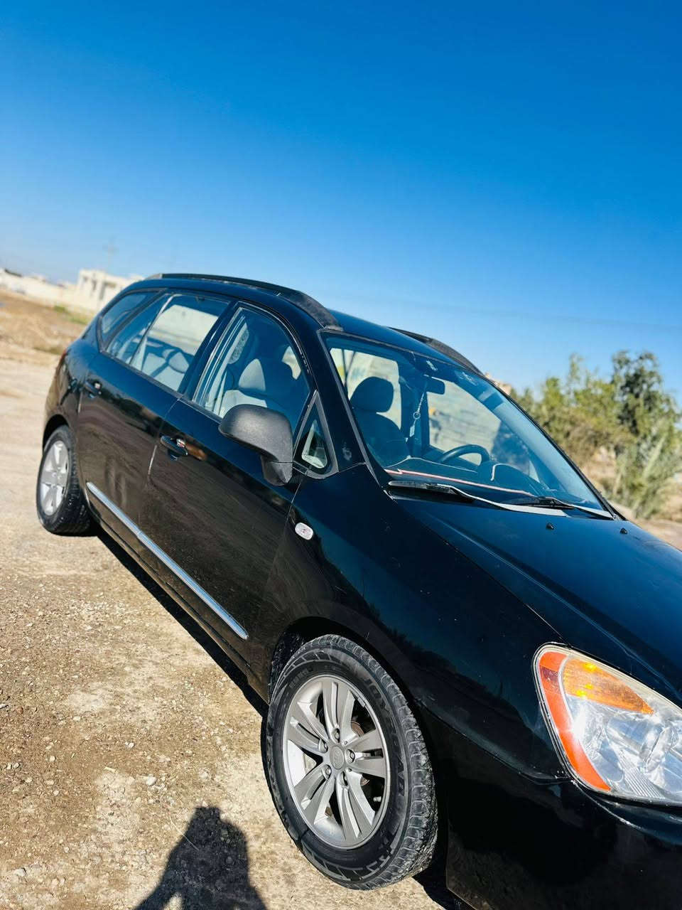 السلام عليكم لبيع كيه روندو موديل 2008 وأرد أمريكي بيه ثلاث قطع صبغ بدون دواخل مكينه 2700 رقمه نجف انكليزي راعيه بلعماره مكان السيارة ميسان العماره السعر ٨٥ الشراي يتصل ***********
