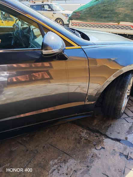 حادث خفيف   باب صبغ جهة الراكب الايمن شبر جاملغ خلفي كما موضح بالصوره سياره جديده 

مواصفات معروفة

1-بصمة تشغيل عدد 2 

2-تشغيل عن بعد

3-ترحيب عند الاقتراب

4-قيادة ذاتية

5-تحديد مسار

6-تنبيه خروج عن المسار

7-رادارات ١٦٠ درجة

8-شاشة دجتل

9-داخل ابيض ملكي

10-كشنات تدفئة وكشن السايق كهرباء

11-كامرة دوارة

12-لايت +بك لايت led

13-٤ انضمة قيادة

14-أوتو هولد

15-سايد بريك دكمة

16-أشاير بالمري

17-جنطة ذكية وترحيب 

18 -  سلايد روف فتحة سقف 

رقم اربيل باسمي سنوية جديده هزه جديده قبل شهرين مرقمه باربيل

ماشية 27 الف كيلو متر مو مايل 

السعر 185 الف 

مكان السياره بغداد الصليخ 

للأسفسار الاتصال على الرقم 

***********

***********
