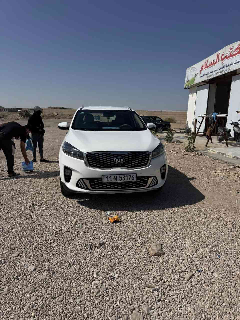 سورنتو 2019 خليجيه فول عدا القماره حديد والفورويل ماشية 95 ألف حقيقي مكفوله عدا المكينه مبدل گازكت السياره جديده جدا ع إيدي اني موظف
السعر 240
***********
***********
