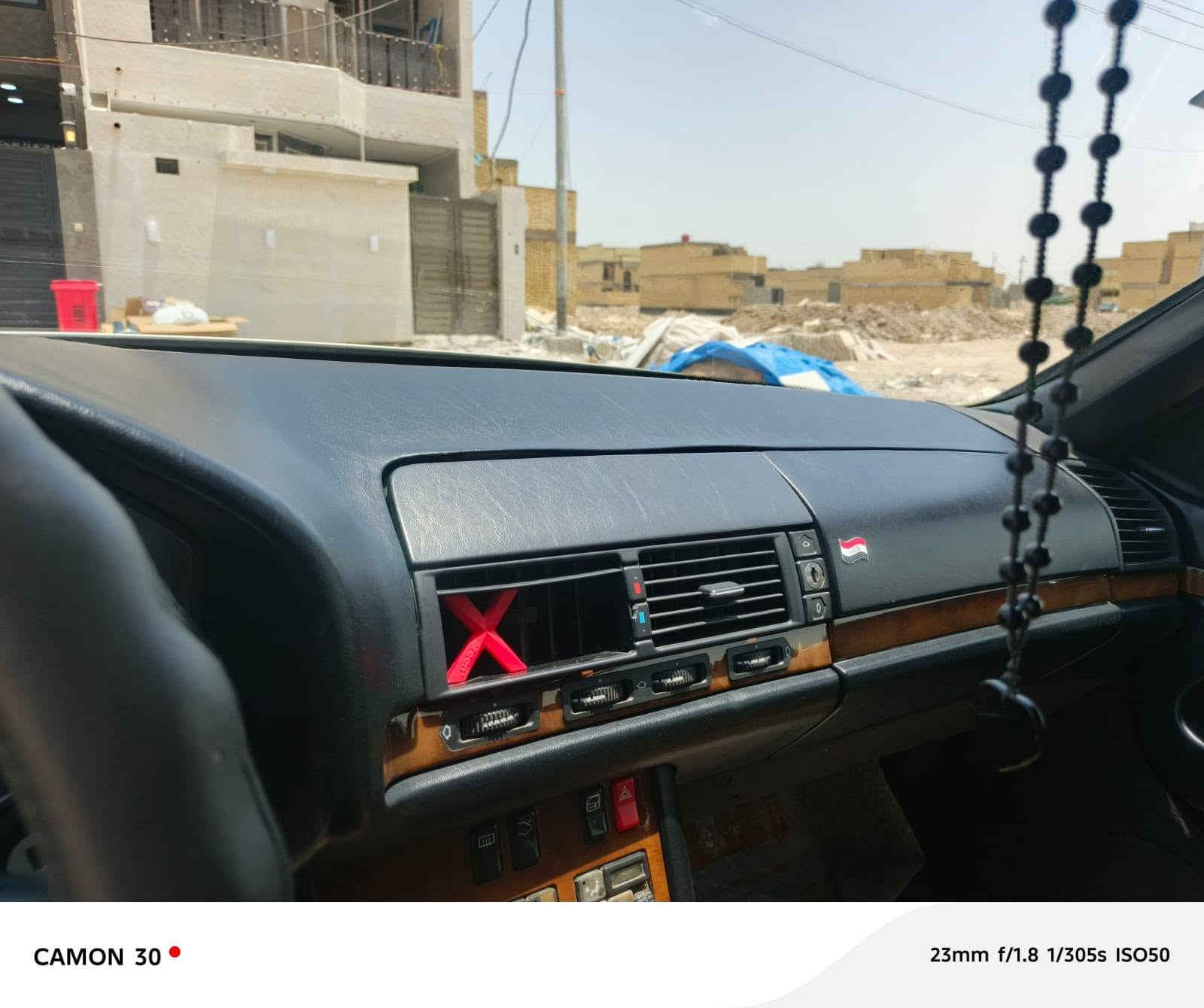مرسيدس موديل ٩٥ رقم بغداد باسمي
محرك  خراطيم s320 المرغوب
كير ومحرك مكفولات 
البدي كفالة عامة ماعدى طخات خفيفه
الداخل حلو كهربائيات كلها شغالة 
تبريد ثلج
سعرة 63 مجال قليل 
ناصرية حي اريدو
اخوان مكلف بالنشر
 وهذا رقم صاحب السيارة 
*********** ناصرية, ذي قار
