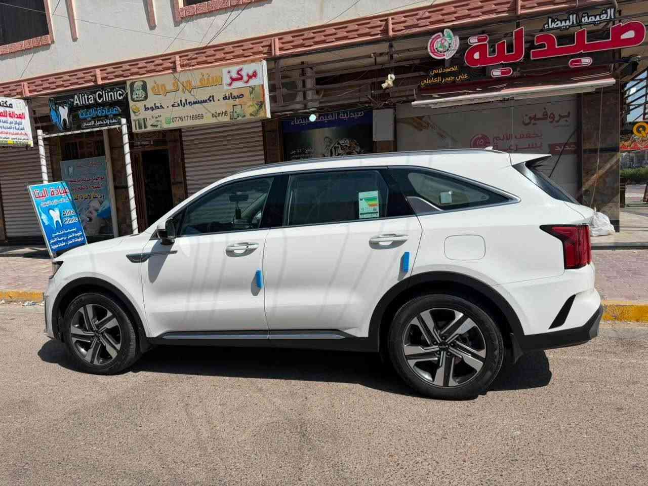2023 Kia Cerato · Hatchback · المسافة المقطوعة: 110000 كم

سلام عليكم 
كيا سورنتو موديل 2023 6 سلندر خليجي ماشيه 110 كم
بدون لا ضربه ولا صبغ بيها رصعات ثنين فقط 
مواصفات 
بانوراما 
كراسي كهرباء 
بصمه
بانوراما
رقم سليمانيه
مكان السياره جكوك شارع حسينيه قمر بني هاشم
السعر 260 وبيه مجال
الاتصال ***********
واتس موجود بغداد, العراق
