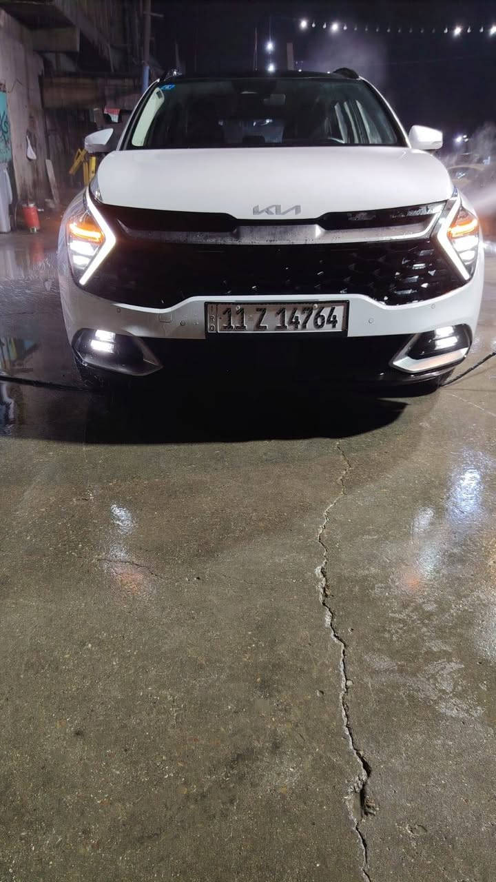 السلام عليكم سبورتج موديل ٢٠٢٣ وارد أمريكي حادث خفيف السياره جديده وجاهزه فول برستيج اعلى فئه رقم بغداد تحويل مباشر مكان السياره بغداد ***********
