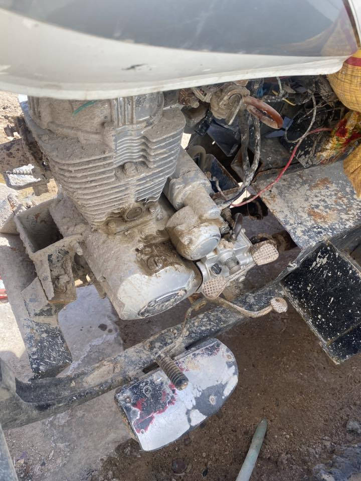 السلام عليكم ستوته MTR امتيار كامله محرك ما مفتوح ناعم كهربيات شغاله سلف هورن لايت عالي ناصيً أوراق اصولي كامله شاصيه كفاله فقط جوه الدوسه مال لبريك بيه خيس ولحميه مرتبيه سعره ٦٥٠ بيه مجال مكاني ابوً الخصيب رقمي بس وتساب ***********
