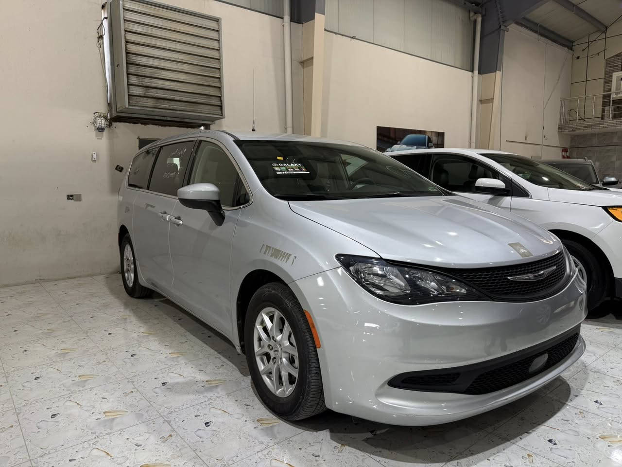 گريسلر فيوگر 2023 
كاتي شمالي 
سعر قفل 20000$ 

2C4RC1CG9PR554005
***********
***********
