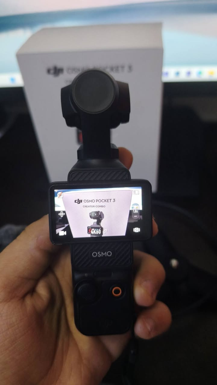 📸 DJI Osmo Pocket 3 Creator Combo 
بوكيت 3 كومبو استعمال جدا قليل ( نضافة 100%)
مع الكرتون والملحقات.
لايوجد توصيل 
بغداد - حي العامل للاستفسار أو معرفة الأسعار : *********** واتساب
