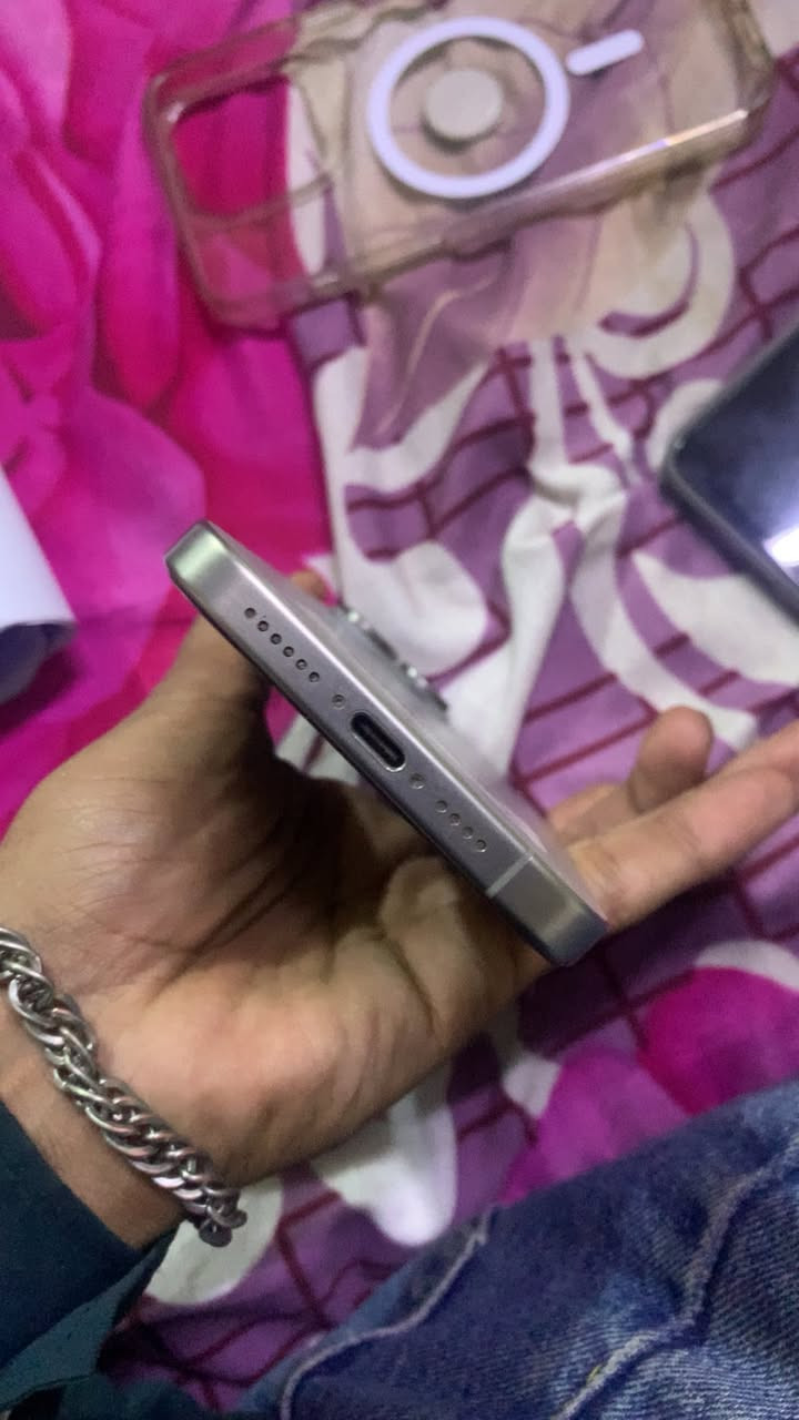 ايفون 15 برو ماكس ايسم ذاكره 256 بطاريه 87
اتصال ***********
واتس ***********
السعر مليون و50 وبي مجال بسيط
