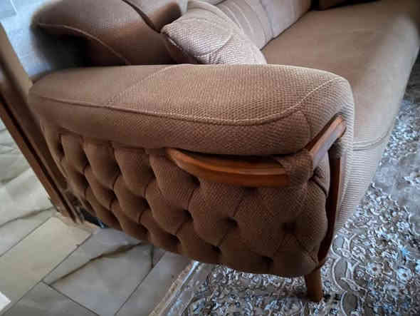 السلام عليكم 
تخم إيراني درجه اولاً نضيف جدا جدا جدا
استخدام اقل من الشهر 
8 مقاعد 
قماش وتر بروف + شاموا متغير 
كلش قوي ومريح 
🎈🧧سعره 975 وبيه مجال جدا بسيط 
مكاني بغداد حي الإعلام قرب سوق اميمه 
———————————————-
ماخذيه بمليون و 400
***********📞
