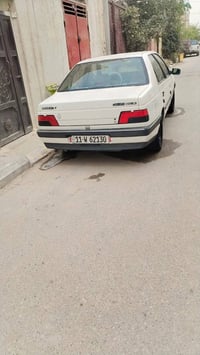 GLX 405 - 2010   كفاله السياره بسمي جديده ماناقصها شي    ماعده المكينه...