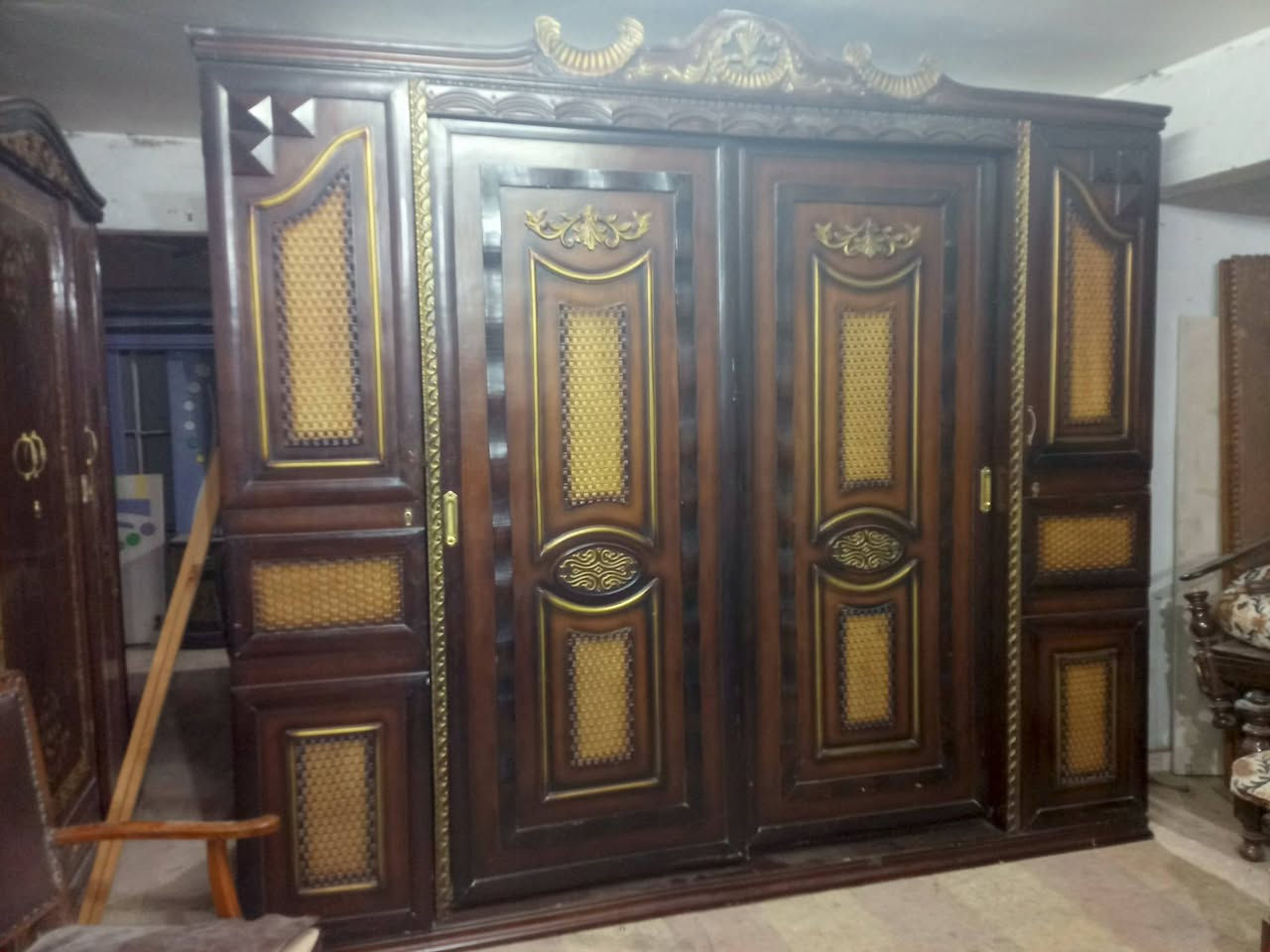 غرفة نوم عموله اتنين ضلفه جرار واتنين بنز 
مطلوب 12 الف
للاستفسار 01229775183


**إذا كنت صاحب هذا الإعلان وتريد حذفه لأي سبب، رجاءا أرسل رسالة إلى الدعم الفني**