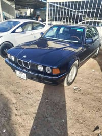 بي ام موديل 92 حجم 735 كير محرك كفاله حداديه 100/90تخم تاير باتري جديد...