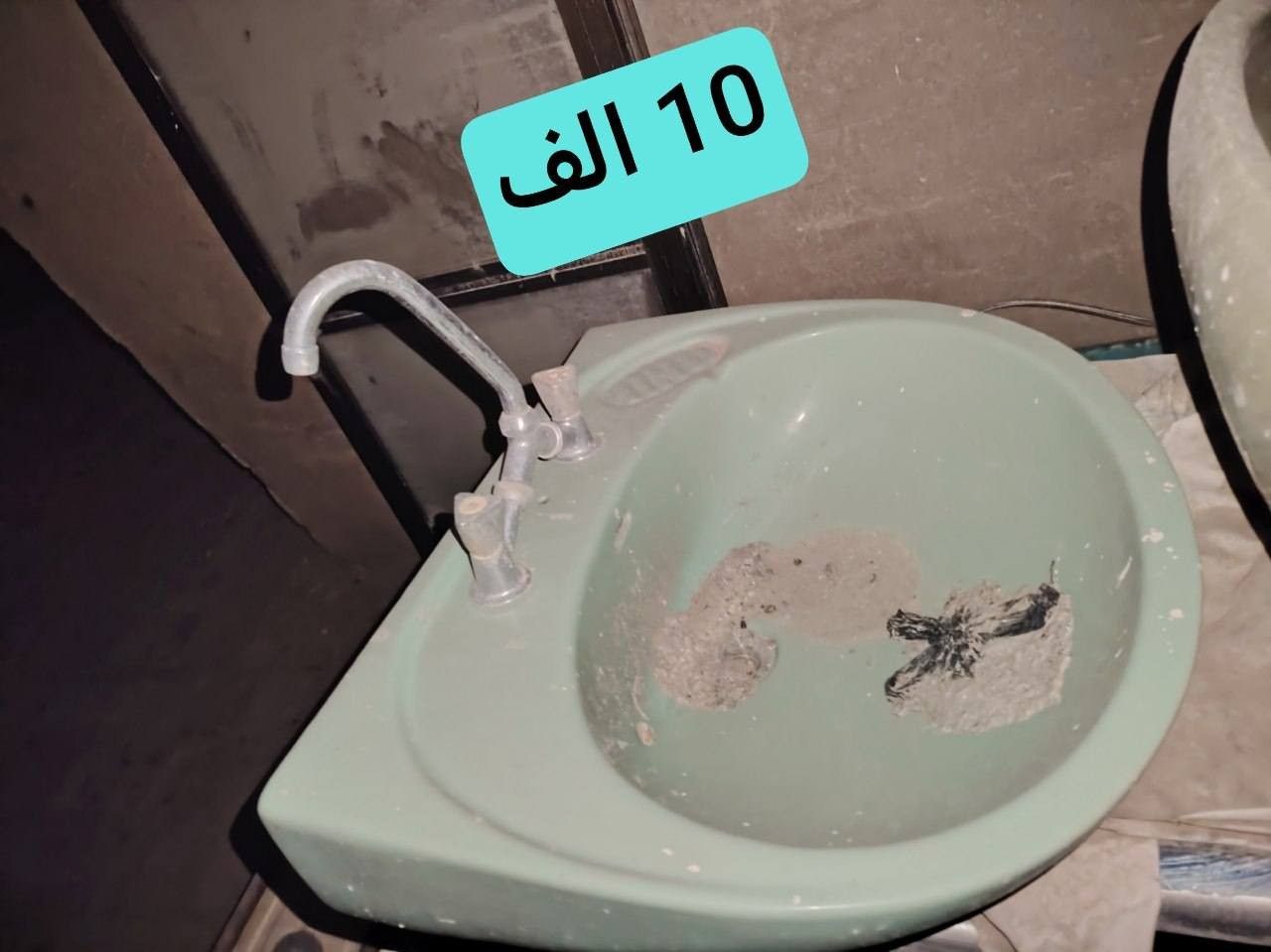 اليفيدنه يراسلني او يتصل ***********
