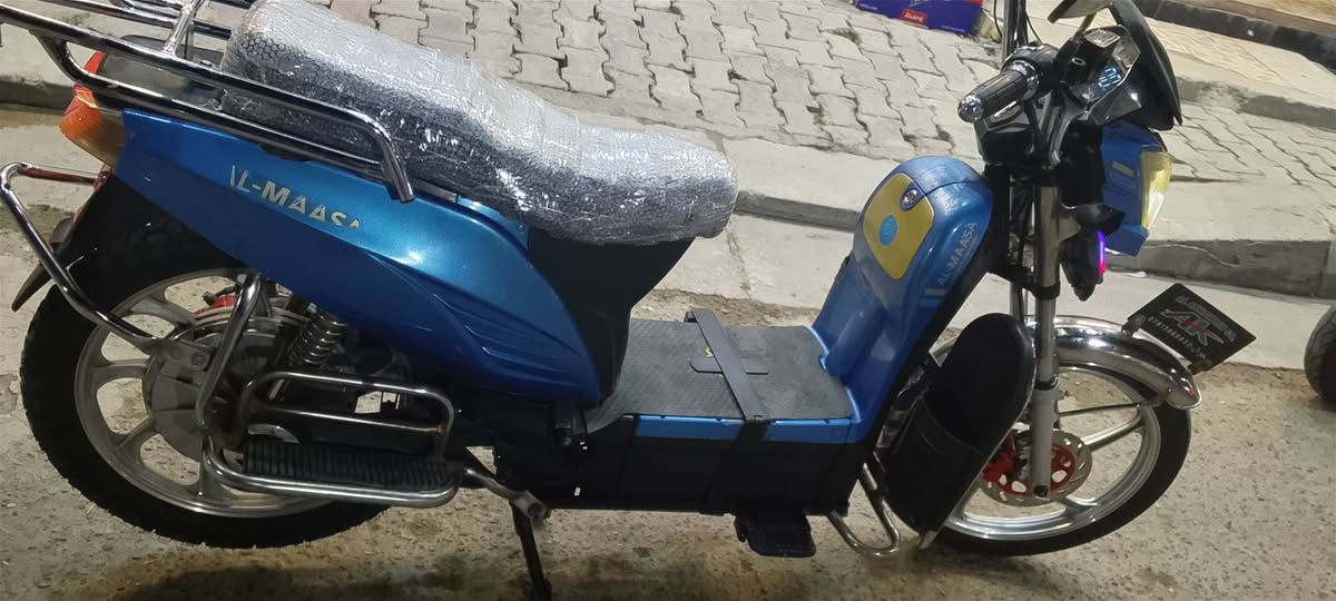 موطور هارلي نوعيه الماسه موديل 2024 نضام 5 بطاريات دبل كبار حجهن 36 امبير جدد لك  كلهن يقرن 10ونص وعل الفحص موطور جاهز من كلشي كهربائيته كله شغال لايت عالي ناصي زنون اشاير هورن كله شغال نضام بك رجوع للخلف نضام 4 كير موطور برغي نقص مابيه السعر 370 وبي مجال للشراي العنوان الفلوجة حي نزال يم الرعاية الاجتماعية *********** واتساب اتصال
