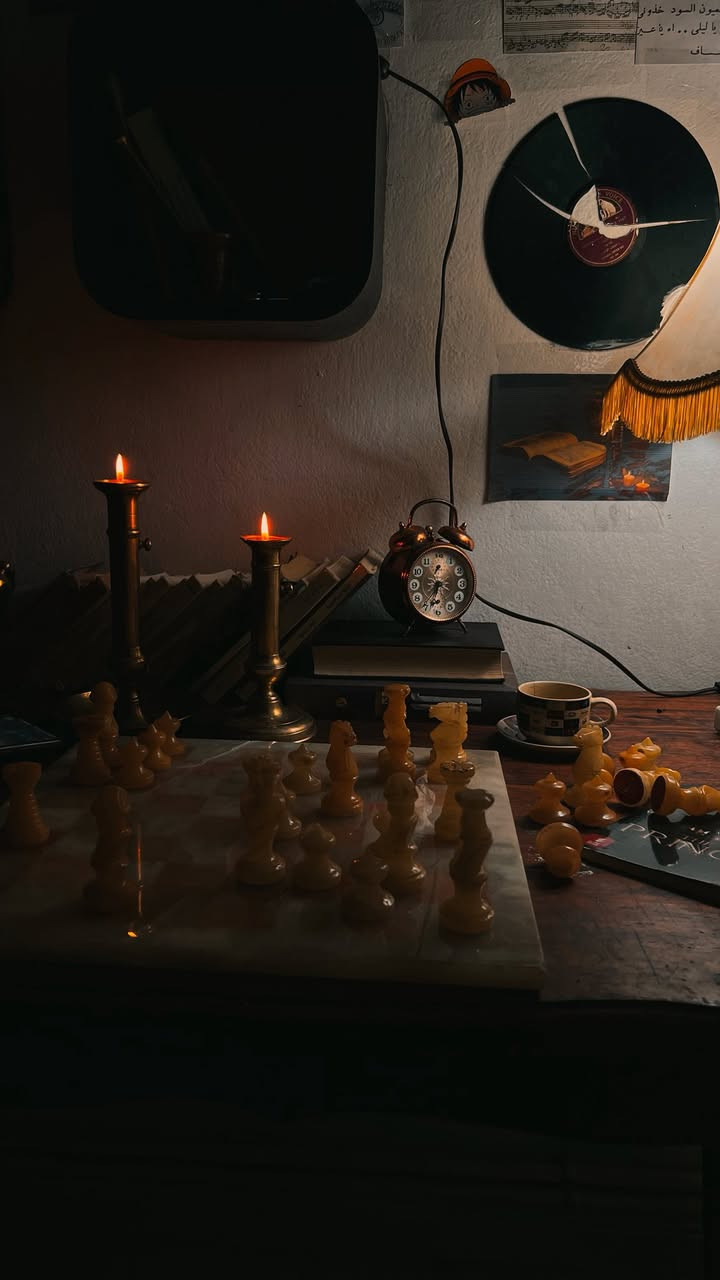 ♟️ للبيع: مجموعة شطرنج وضامة إيطالية أصلية فاخرة 🇮🇹

مجموعة نادرة وأنيقة تحمل الختم الأصلي C.A.A. Made in Italy، مصنوعة من الحجر/الألباستر المصقول، كاملة بجميع قطع الشطرنج والضامة الأصلية مع اللوح الأصلي.

✔️ شطرنج كامل 32 قطعة
✔️ قطع الضامة كاملة
✔️ صناعة إيطالية أصلية
✔️ ارتفاع الملك حوالي 8 سم
✔️ قطعة مميزة للديكور، اللعب، أو لهواة التحف والاقتناء

المجموعة محافظة على طابعها الكلاسيكي وجمالها الأصلي، وتعتبر إضافة راقية لأي منزل أو مكتب.

للمهتمين يرجى التواصل على


**إذا كنت صاحب هذا الإعلان وتريد حذفه لأي سبب، رجاءا أرسل رسالة إلى الدعم الفني**