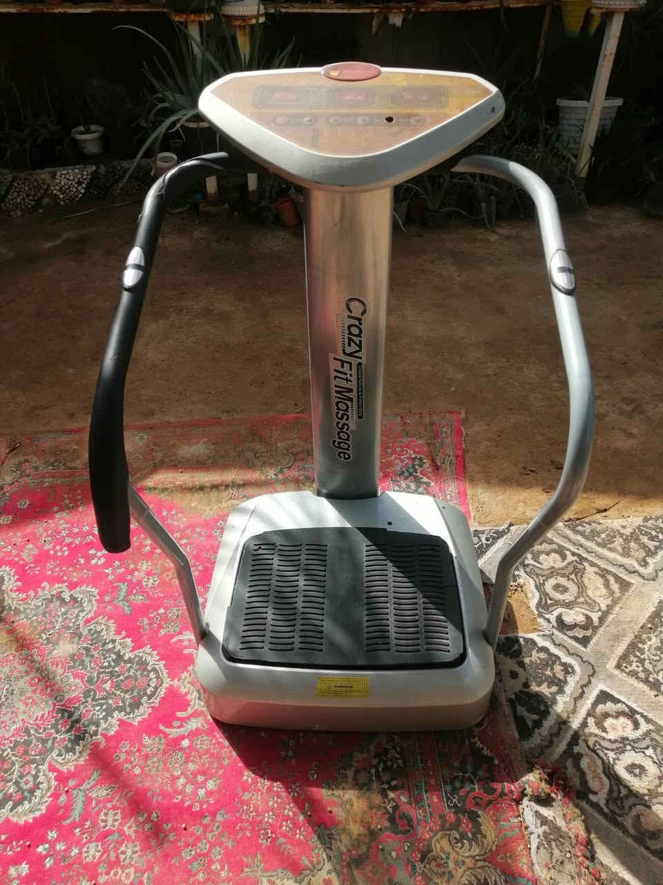 السلام عليكم

جهاز كريزي (هزاز) كبير عدد ٢  وحجم صغير عدد ١
نضيفات يفيدن اهل مواكب التدليك وجماعة الجم
سعر الكبير ١٥٠
 سعر الصغير ٨٥    
بيهن مجال بسيط وتدللون    للتواصل ***********
