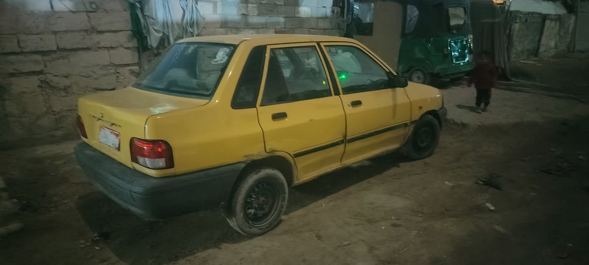 السلام عليكم سايبه مديل 12نفخ السياره نضيفه او حلوه مكينه نضيفه كشره السياره كدام عينك دومشه جديده.
كل اخياس مابيه سعره مليون اوربع بيه مجال رقمه بغداد احمر الرقم *********** بي واتساب
