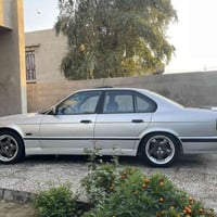 525 موديل 93بجم عريض فتحه مري منفصله دعاميات ام دوس ام ويل M5وتخم تاير...