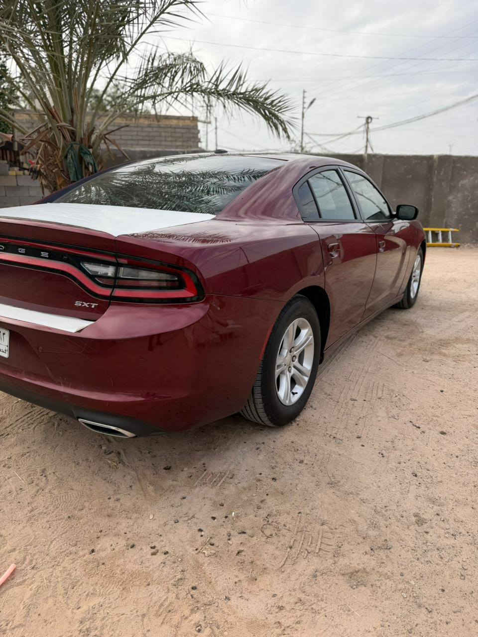 سلام عليكم
للبيع ٢٣ اصل ١٨ لون ماروني
كير مكينه كفاله ماشي ١١٠
سياره بيها قطعتين جاملغ وبنيد لبنيد نفسه مرجيعنه
سياره جديده حيل من حداده تخم تاير مبيها نقص
السعر ١٥٠
العنوان بصره
***********
