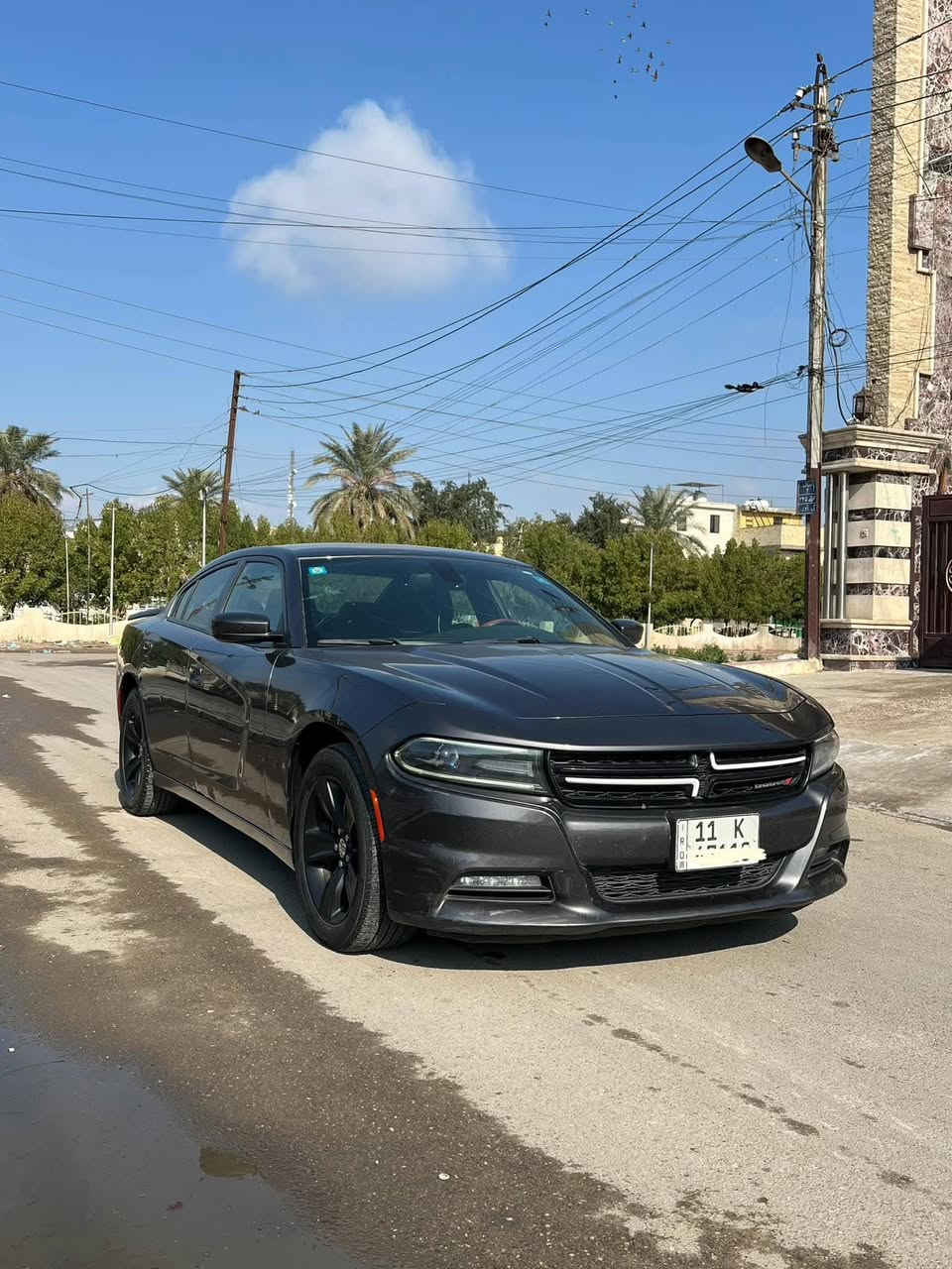 السلام عليكم جارجر للبيع مديل 16 اصل رقم بغداد باسمي حره  سيارة مكفوله من الحادث وضربه وصبغ داخله كلين من امريكا السيارة على وضع شركه بس عندي شخوط صارت باب العبري صدر السعر 189 وبيه مجال قليل 
المكان ذي قار مركز  وهاذ رقمي ***********
