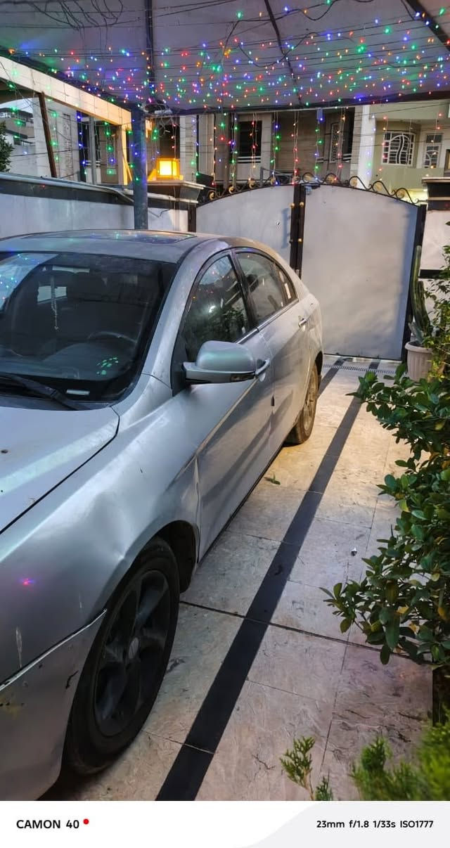 2013 باسمي تحويل ثاني يوم 
نقصهه اذاين محرك دايسات والفتحة تبديل سكك 
وبيهه صوت بالباور الستيرن خفيف بس صوت ونة بالمشي
سعر ٥٠ بيهه مجال بسيط سونار موجود بالصور 
مواصفات شاشة 
دشبول اسود 
كامره 
حساسات 
تحكم انارة دشبول + عدسة لايت 
فتحة سقف
انارة ضبابية امامي خلفي
محرك كير ترايك وين متريد 
***********
