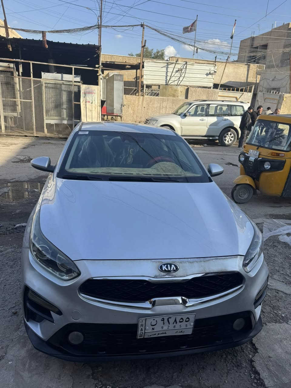 كيا فورتي للبيع موديل 2020وارد أمريكي
الحادث مرفق بل الصور 
التواصل عله الرقم:- ***********
