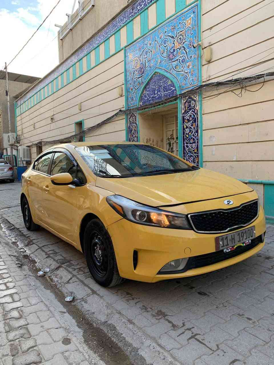 كيا فورتي وارد كندي 2017
سياره حلوه وجاهزه وعليهه ادامه كامله
مابيهه صور حادث بل الموقع
بدون تبديل
بيهه سونار 
حادث السياره طخه بل البنيد ومعمر نفسه
بدون دواخل لغود شواصي مكفوله 
شواصي خلفيه حوض مكفول
محرك 2000 دوش مبدل رواجز
بدون تنقيص بدون بخار
رقم بغداد الجديد هيئه وغرامات مصفره
السعر 117 بيهه مجال
***********
بغداد الوشاش
