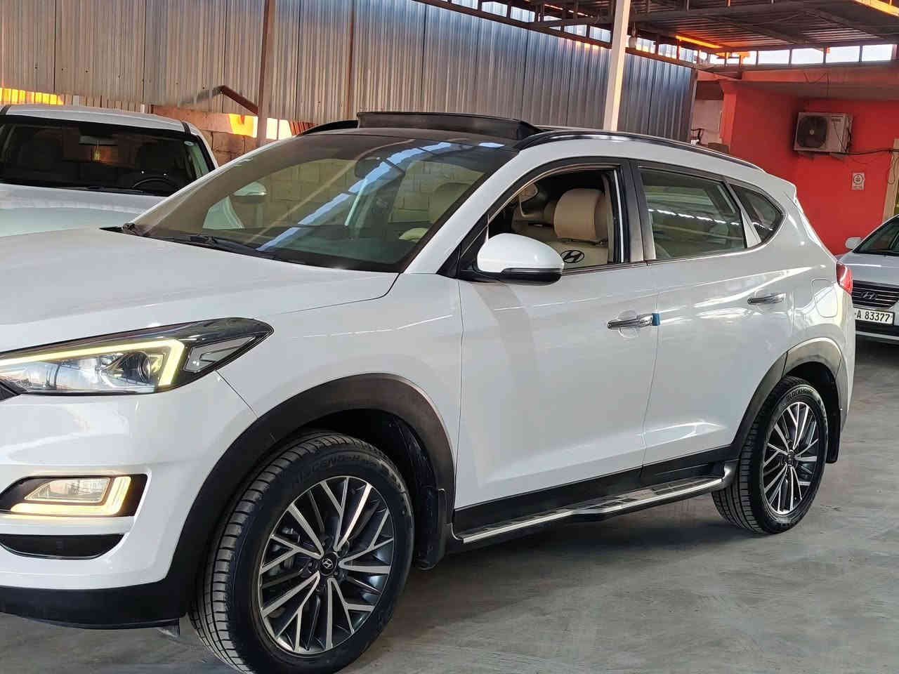 سلام عليكم توسان 2019 كوري فول مواصفات واحد ع واحد ماشيه 150 مكينه مامفتوح رقم سنوية هزه جديد 
بيه ملاحظه يم الايت كرت كد الشبر أقل مراوسه حسب القناعة عنوان طريق اربيل موصل ناحية برطلة
للاستفسار ***********//***********
السعر 210 $$ وبي مجال
