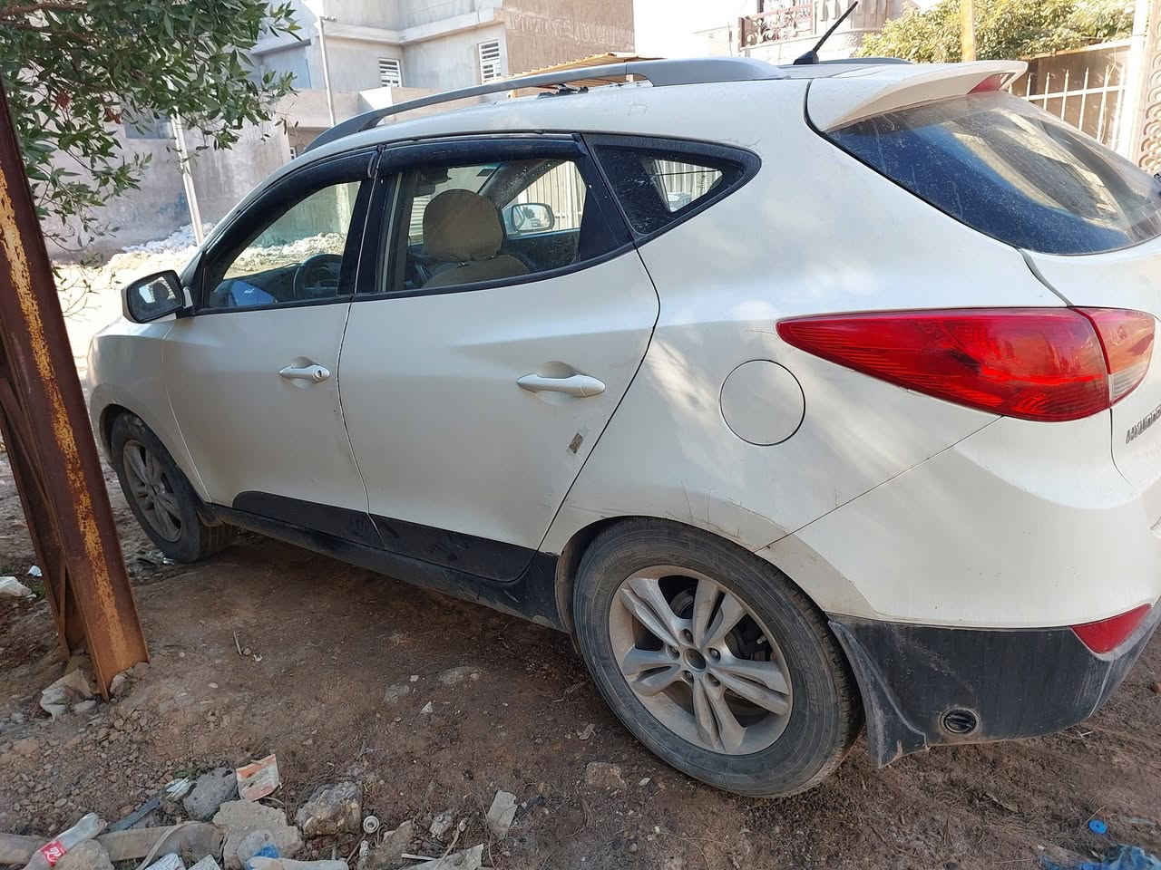 هونداي توسان ١١ محرك ٢٤٠٠ خليجي كير محرك مكفولات تخم تاير السيارة مصبوغة عام و معجون شواصي مكفولة ابيع مكلوبه منضومة غاز جديدة انسى البانزين تدفئة تبريد كهربائيات كله تمام بأسمي تحويل ثاني يوم هزه و رقم جدد العنوان الدورة السعر ٩٦ رجاءآ لتكتب سعر بالتعليقات تعجبك السيارة تعال شوفها و عامل عليها اما تكتب بالتعليقات حتى ٩٧ هم ما ابيعلك رقمي *********** سيارة حلوه و ناعمه بس محتاج فلوس و اريد ابيع
