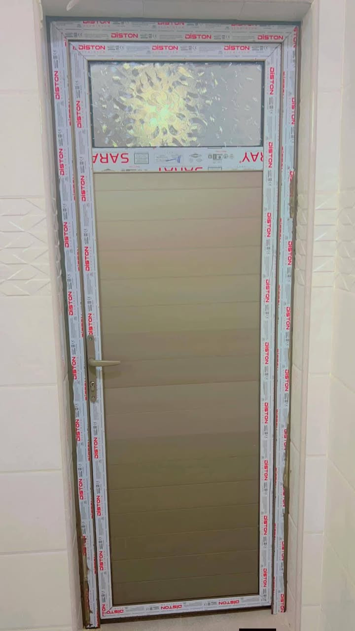 يوجد لدينا كافت انواع ألألمنيوم والأبواب التركيه والمحجرات بأنسب الأسعار العليك تتصل نجيك الباب البيت وتوصيل والشد والنقل علينه حي نهاوند شارع البطاقه الوطنيه الجديده رقم التلفون ***********
