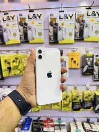 للبيع  iPhone 11 عادي  ذاكره 128  بطاريه 78‎%‎ بلاد ابد ميصرف  لون ابي...
