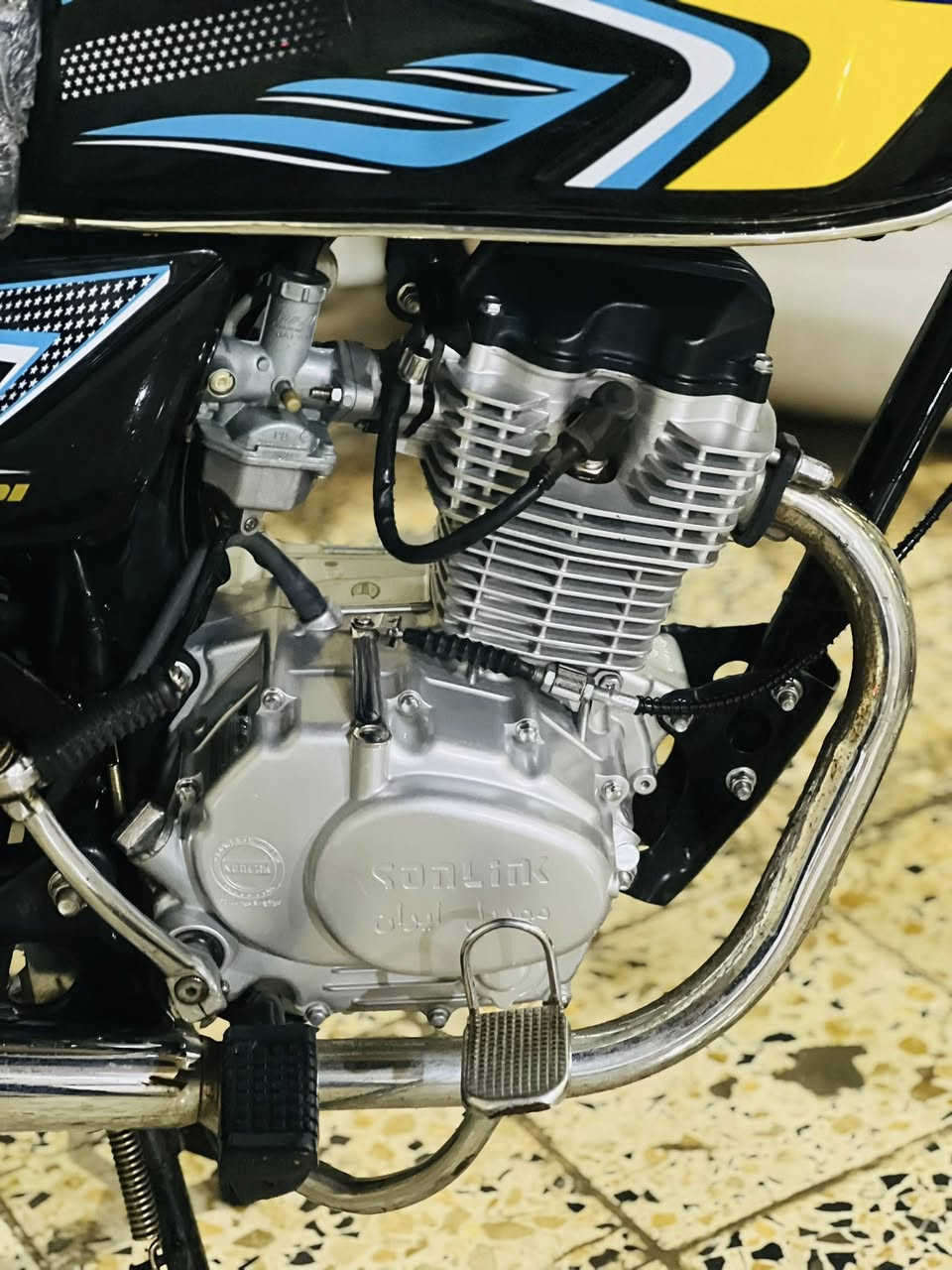 السلام وعليكم دراجه تايكر موديل ٢٥ للبيع دراجه نضيفه سعر ٦٨٠وبي مجال الرقم ***********
