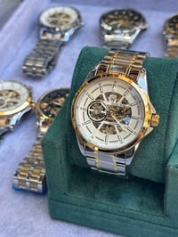 هدايا مميزة • أسعار مناسبة • ساعات