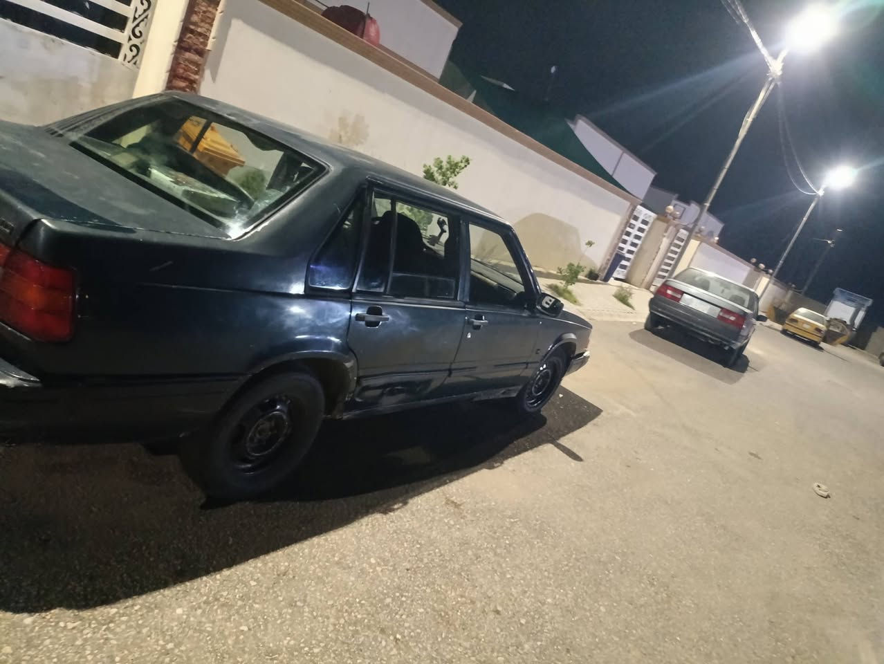 فالفو 940
اللون زيتوني 
كير جديد 
السعر 45
***********
