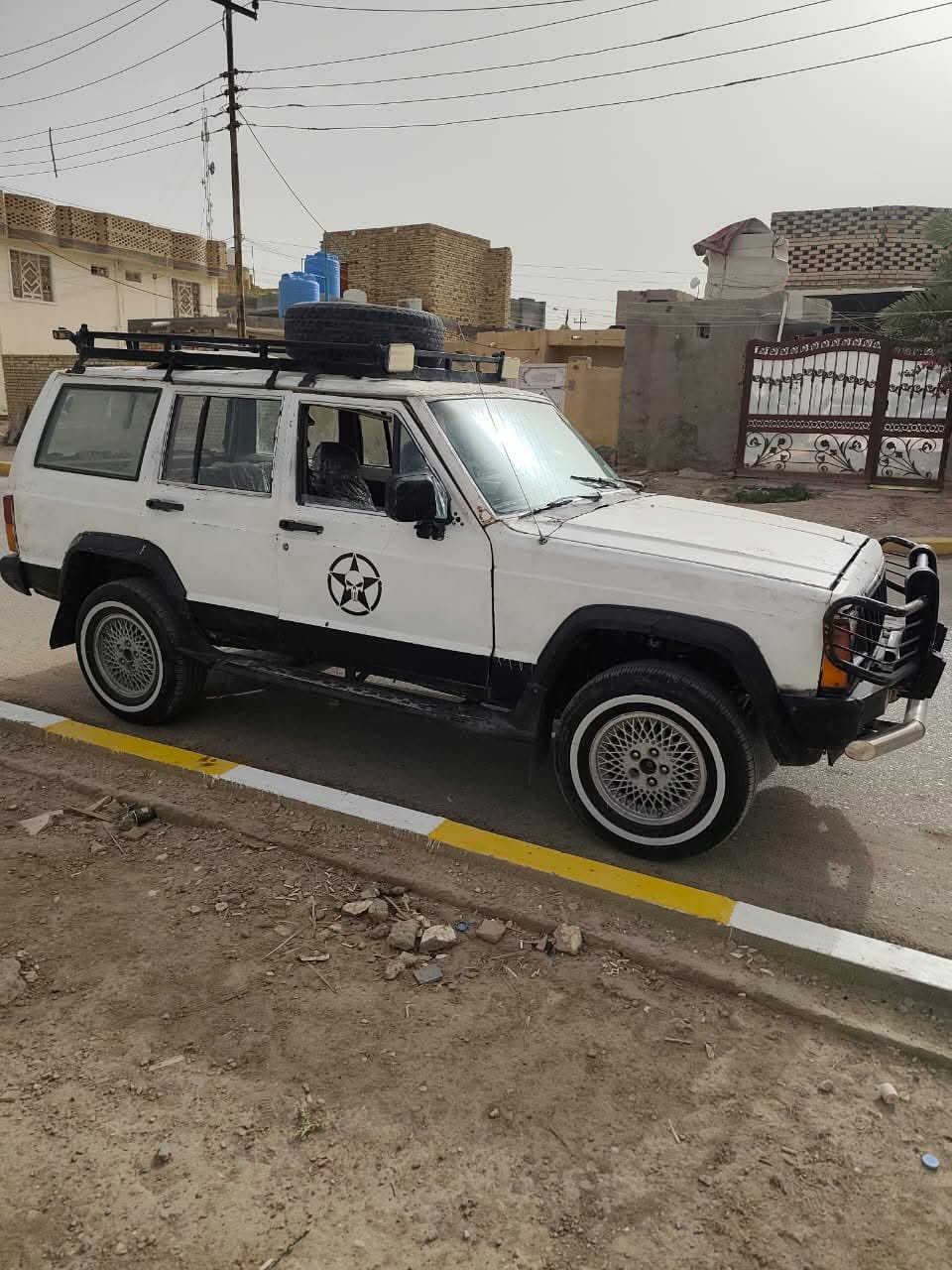 سلام عليكم سياره البيع سعر 25ورقه وبيها مجال الشراي بخدمته مكاني قضاء نصر هاذه رقمي *********** سياره اصولي رقم وسنويه سنويه تسقط سنه 28 تحويل ثاني يوم
