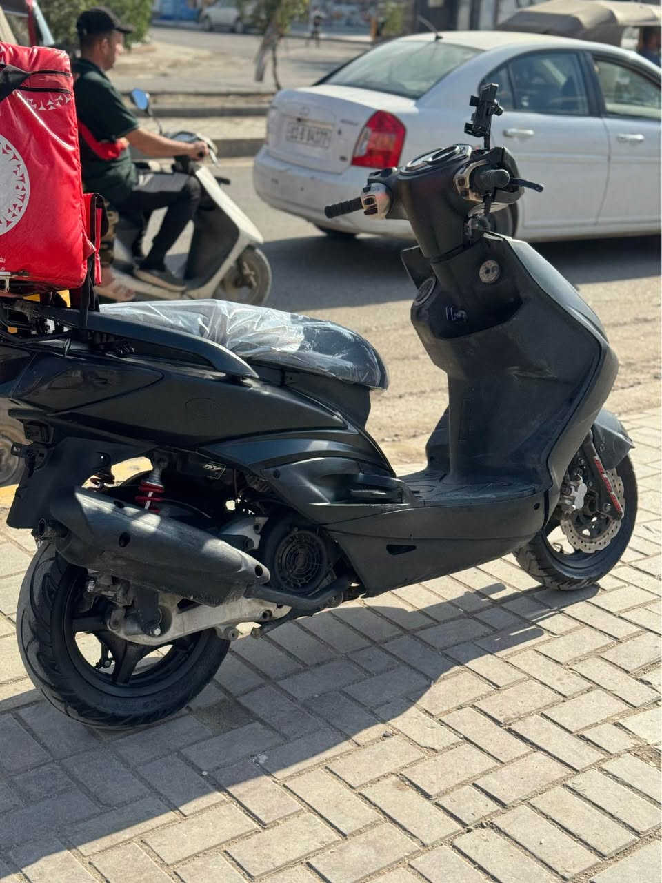 يا الله دراجه سكنز فحل دراجه بعد الصور اسولف

صالنصه رياضي👍

كفرات ابلادي من الطول لطول 👌

شلعه معدل فول اذا مو110  ترجع الدراجه 
الدراجه مابيها نقص بي وقط اذا مو نكره اسرع من بالستي😅

كهربائيات كلها شغاله 

بيها نقص فقط شاشه هيه شغاله بس صاير خظره والتريشه اليسره 
قبق هندر موجود 

دراجه كامله تصوير كامل لدراجه وهيه تشتغل موجود 

سعر الدراجه600الف وبيها مجال قليل كلش 

عناوني بغداد الشعب 

*********** بغداد, العراق
