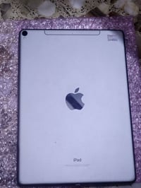 ايبادات جملة ومفرد برو10.5 جهاز راقي بدون اي لاك 120هرتز 60فريم اربع س...